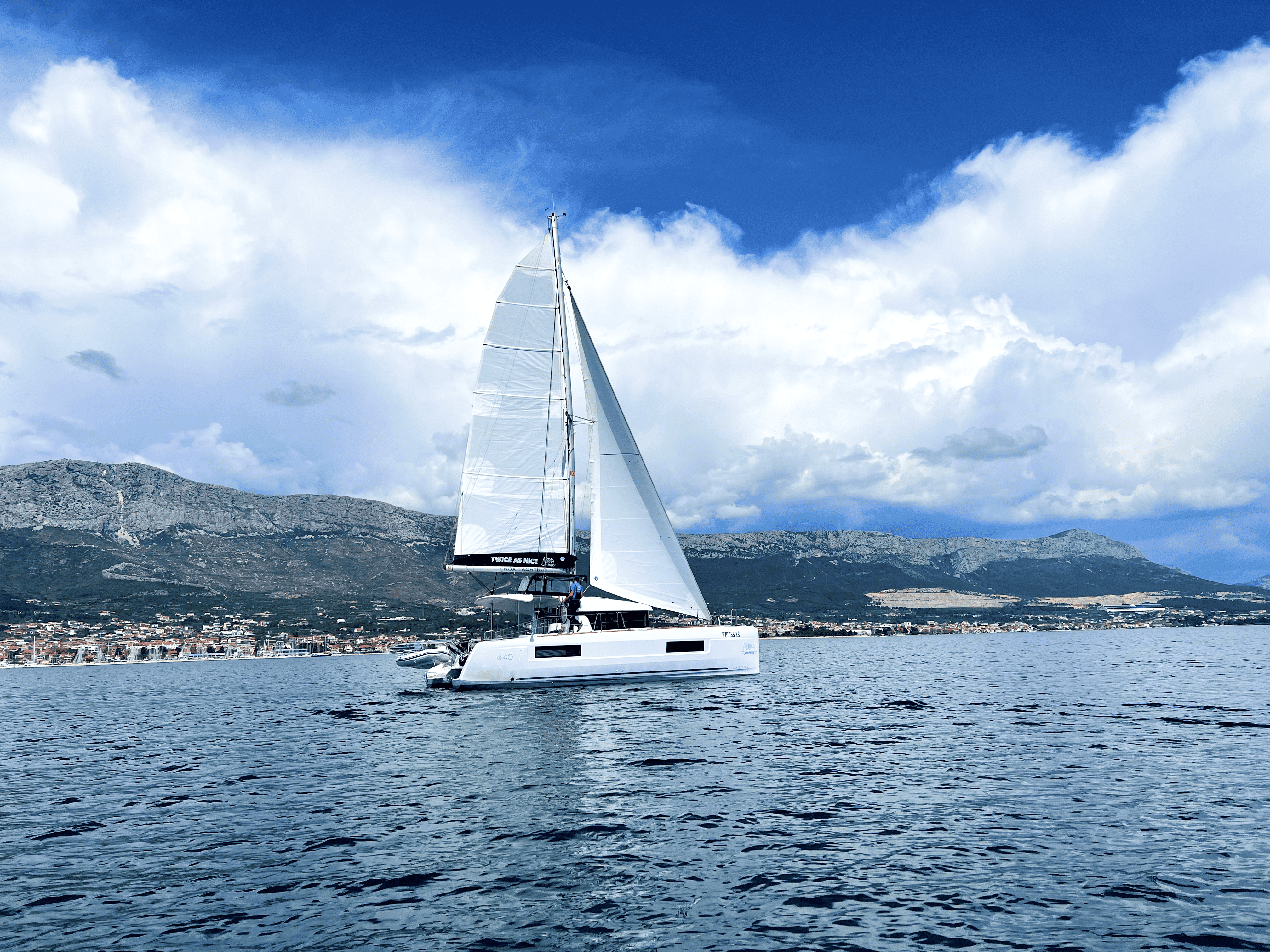 Lagoon 40 | Twice as nice