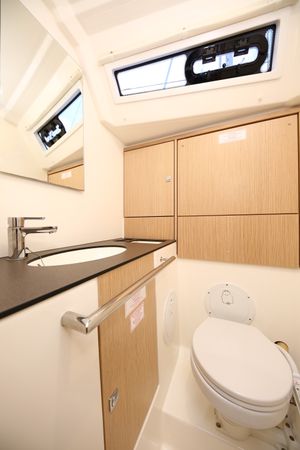 Bavaria Cruiser 46 | White Cloud