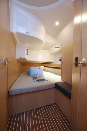 Bavaria Cruiser 46 | White Cloud