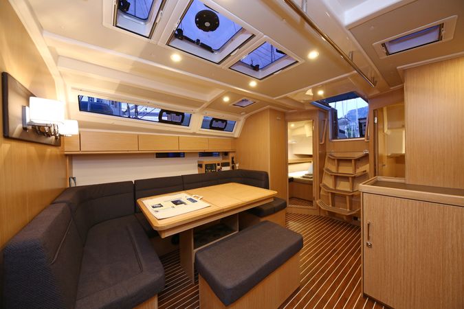 Bavaria Cruiser 46 | White Cloud