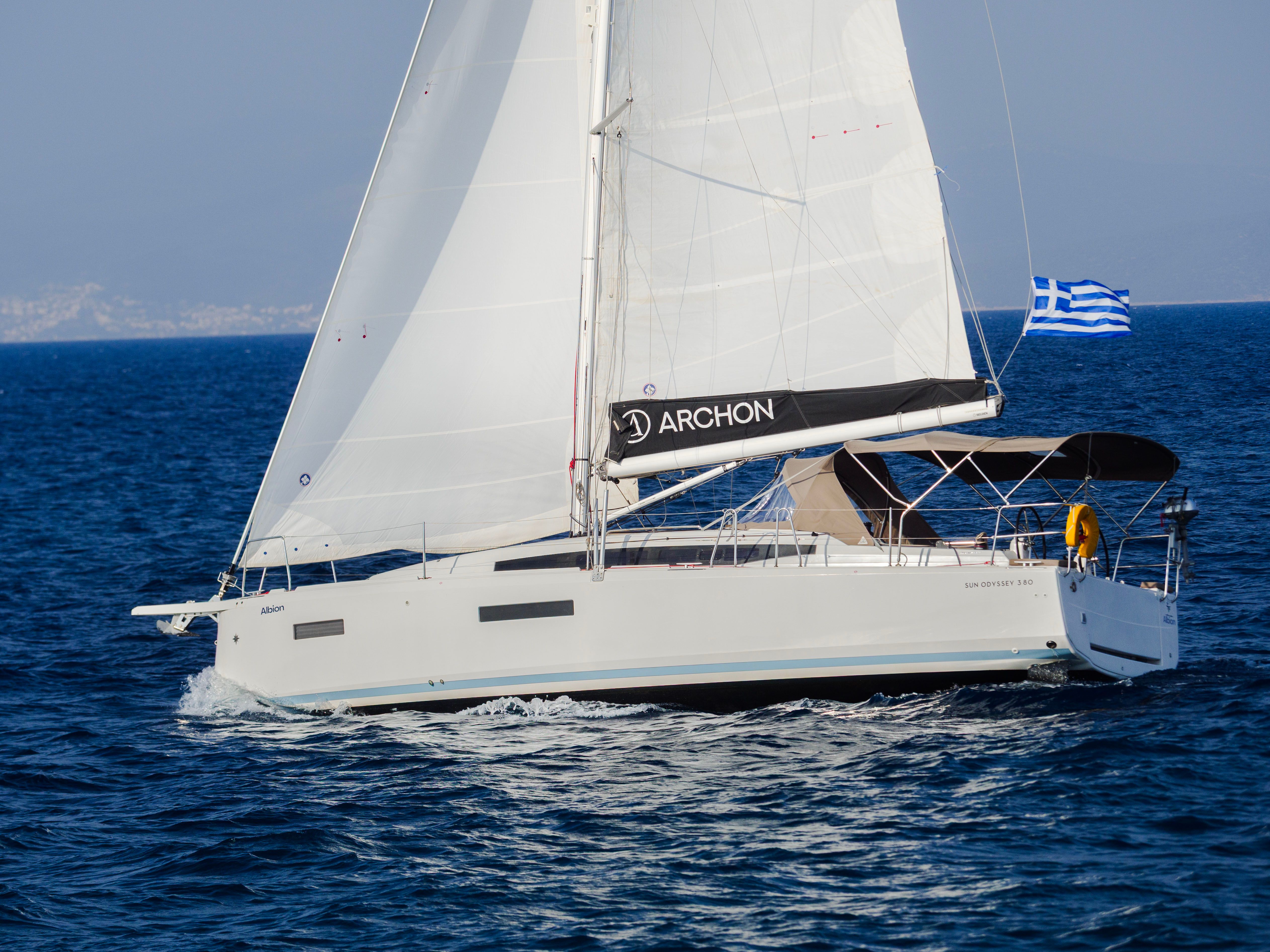 Jeanneau Sun Odyssey 380 | Albion