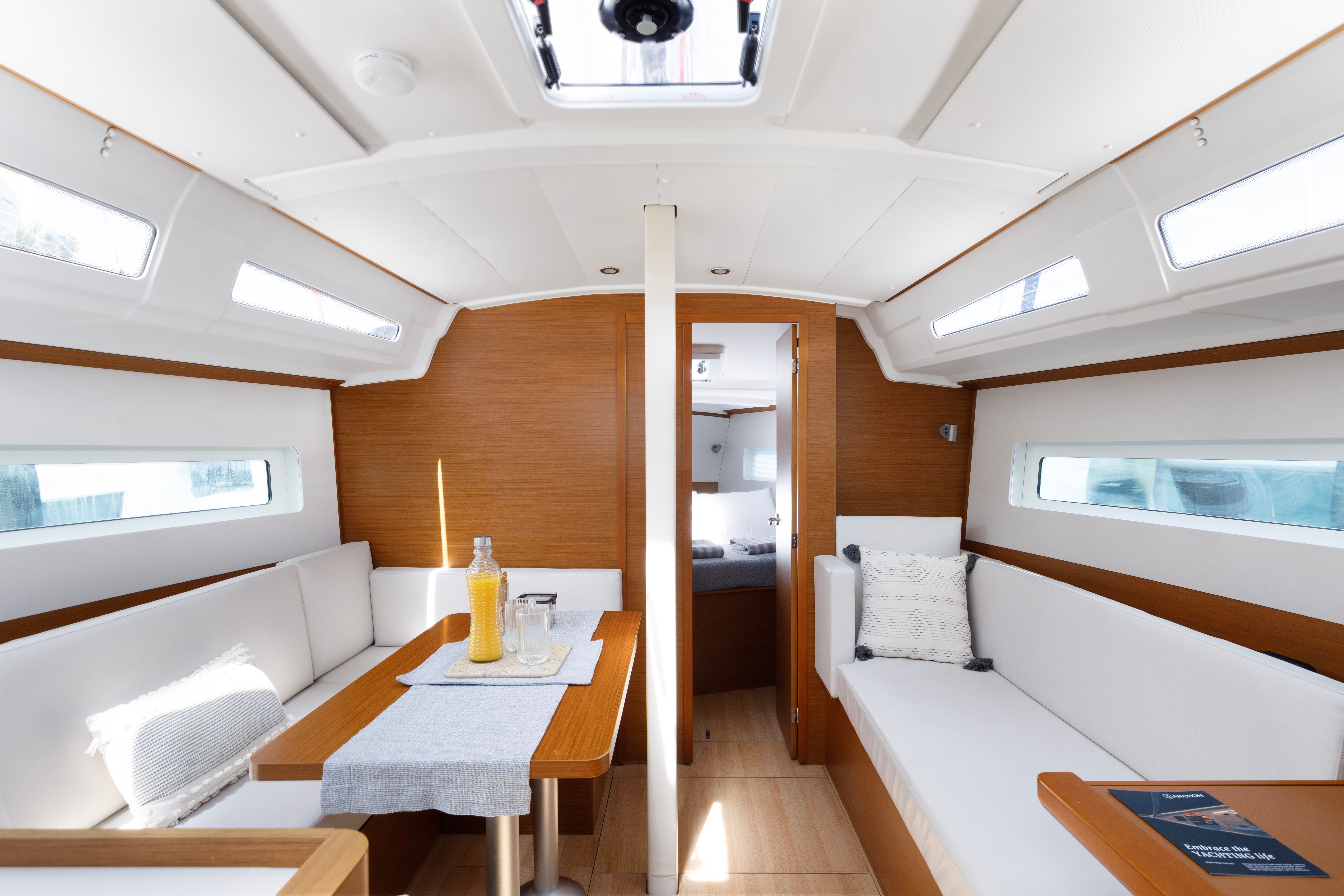 Jeanneau Sun Odyssey 380 | Albion