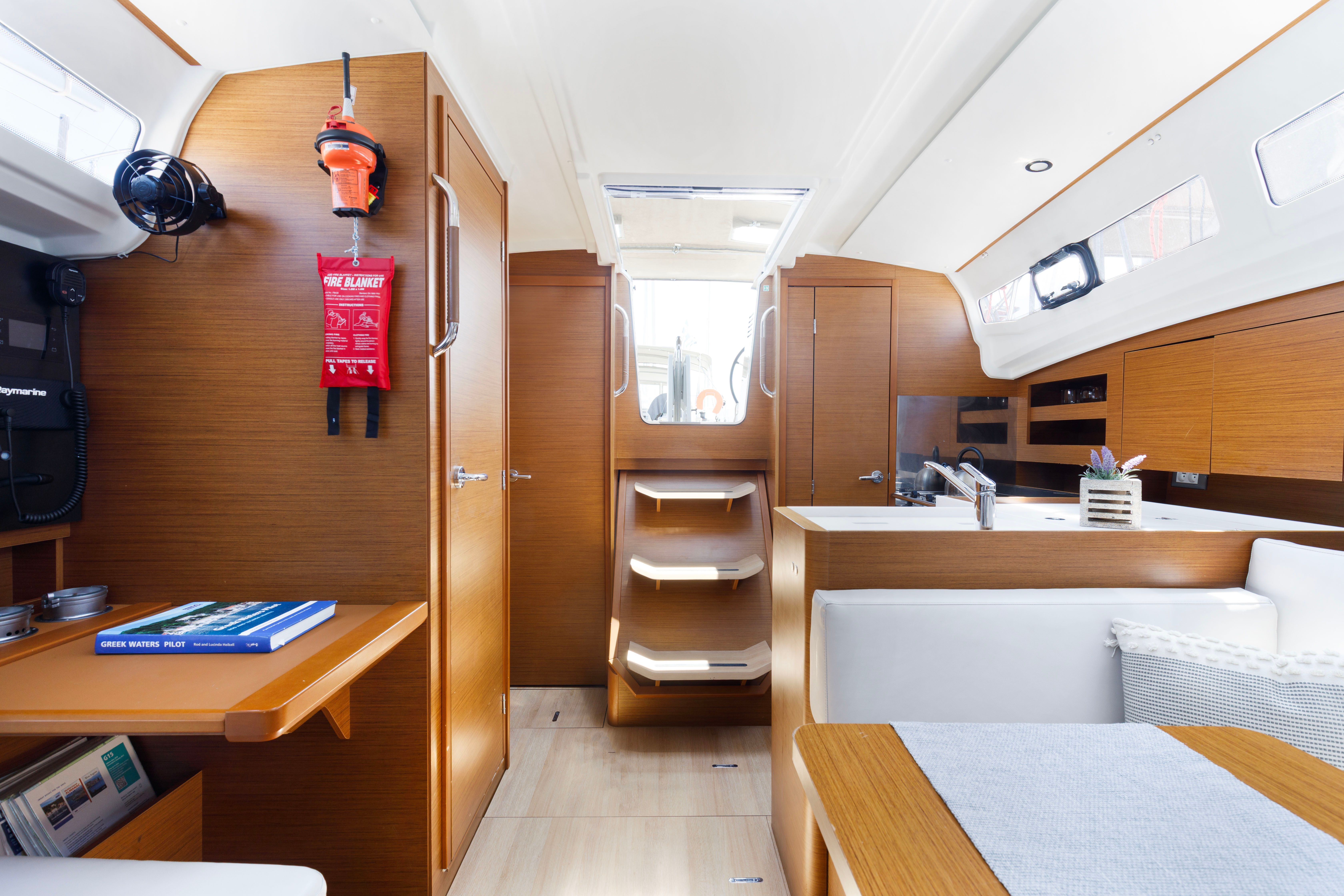 Jeanneau Sun Odyssey 380 | Albion