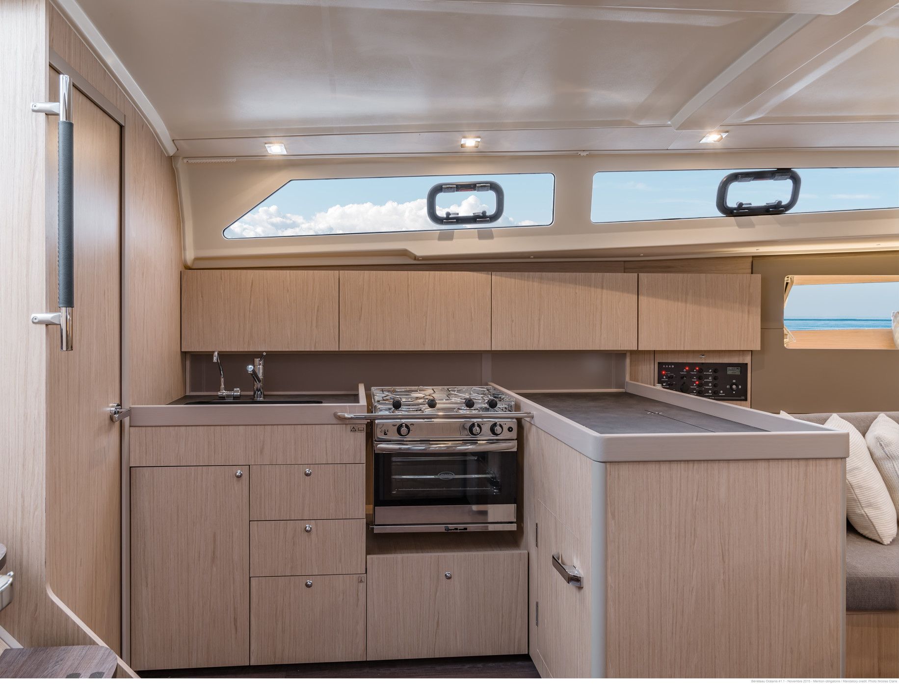 Beneteau Oceanis 40.1 | Moorings 22