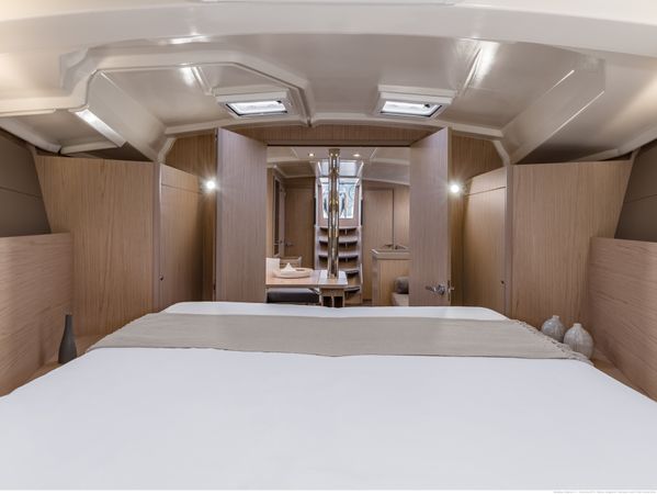 Beneteau Oceanis 40.1 | Moorings 22