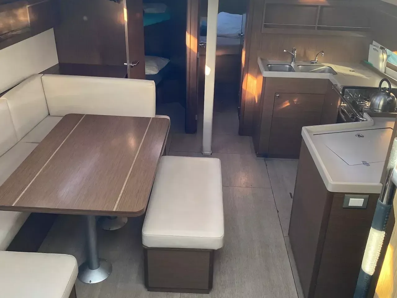 Beneteau Oceanis 40.1 | Jean Bart 3