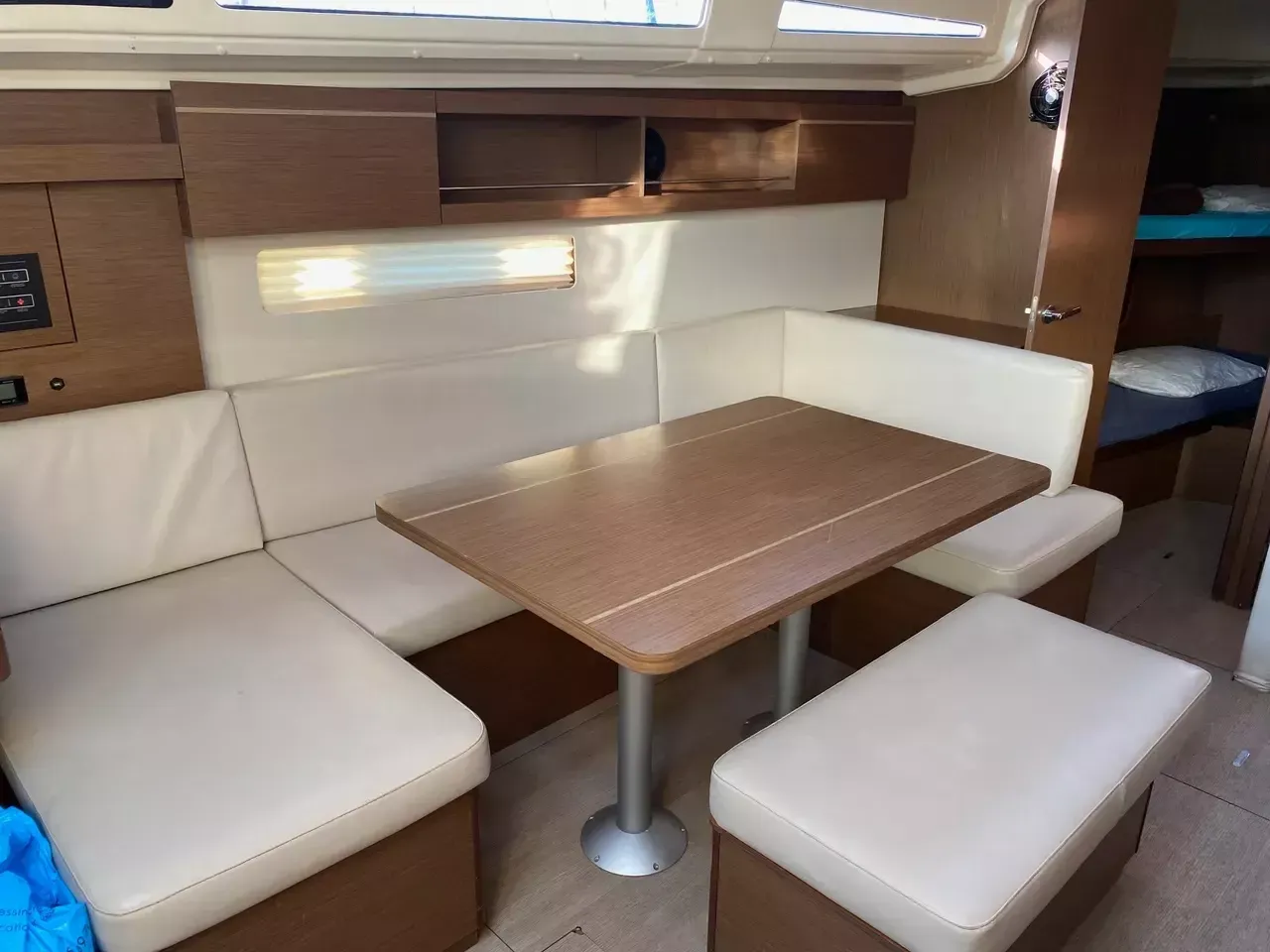 Beneteau Oceanis 40.1 | Jean Bart 3