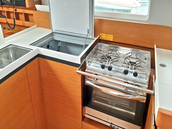 Jeanneau Sun Odyssey 410 | Saravah