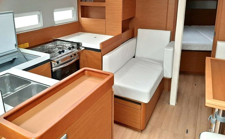 Jeanneau Sun Odyssey 410 | Saravah