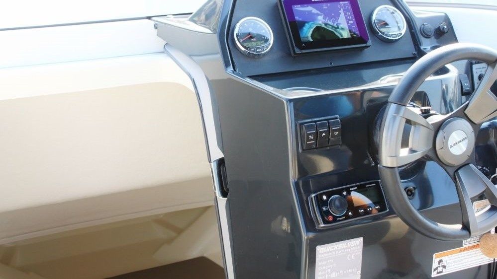 Quicksilver 675 Open | 21