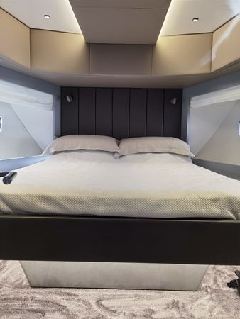 Canados Gladiator 631 | Next