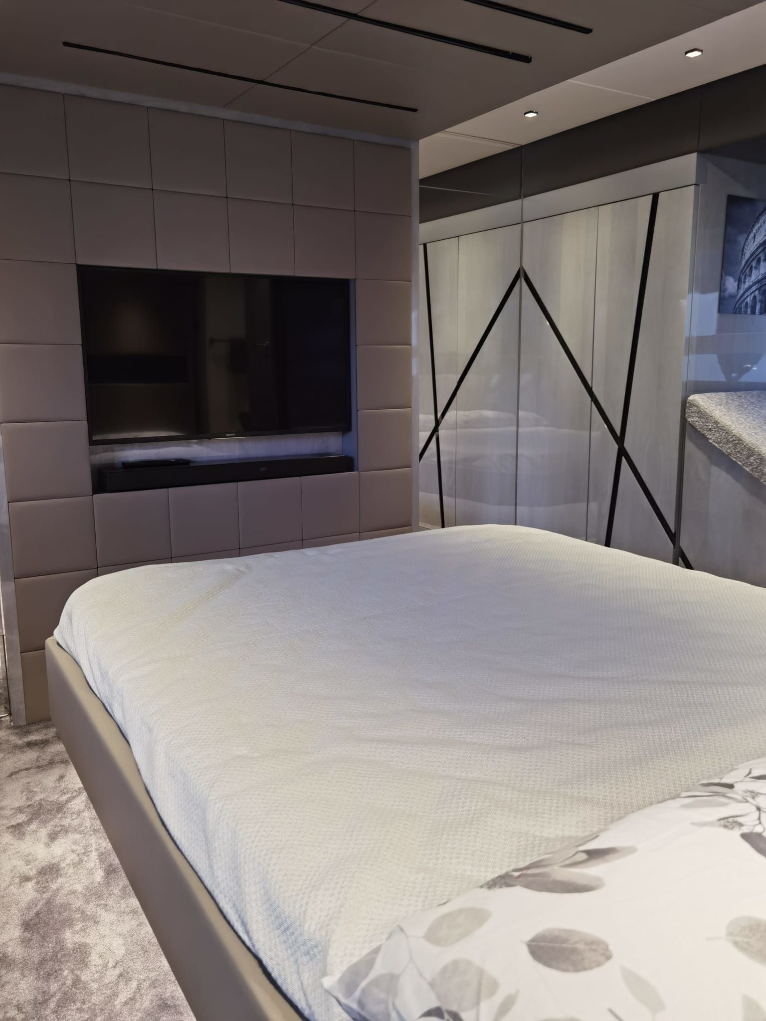 Canados Gladiator 631 | Next