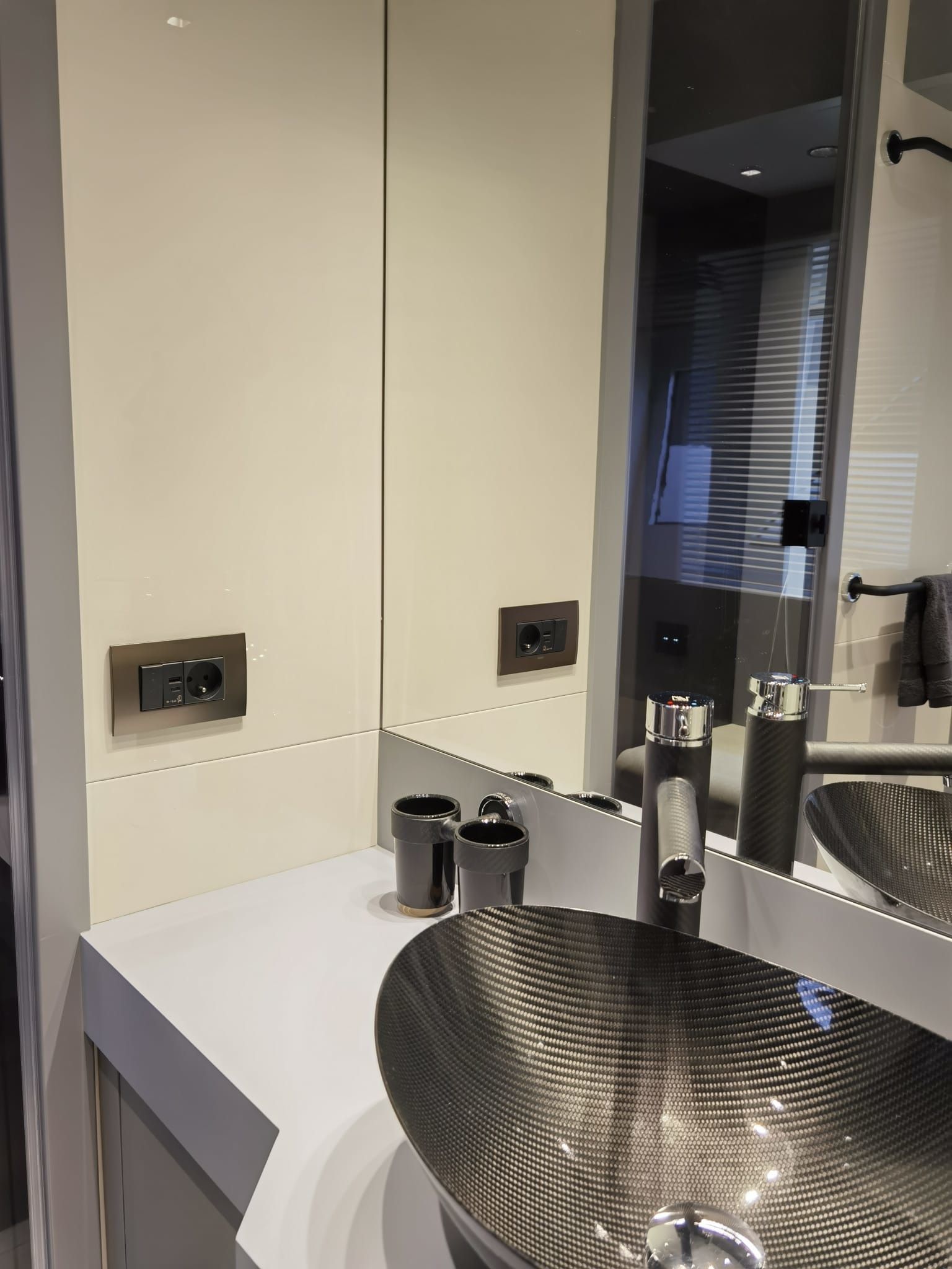 Canados Gladiator 631 | Next