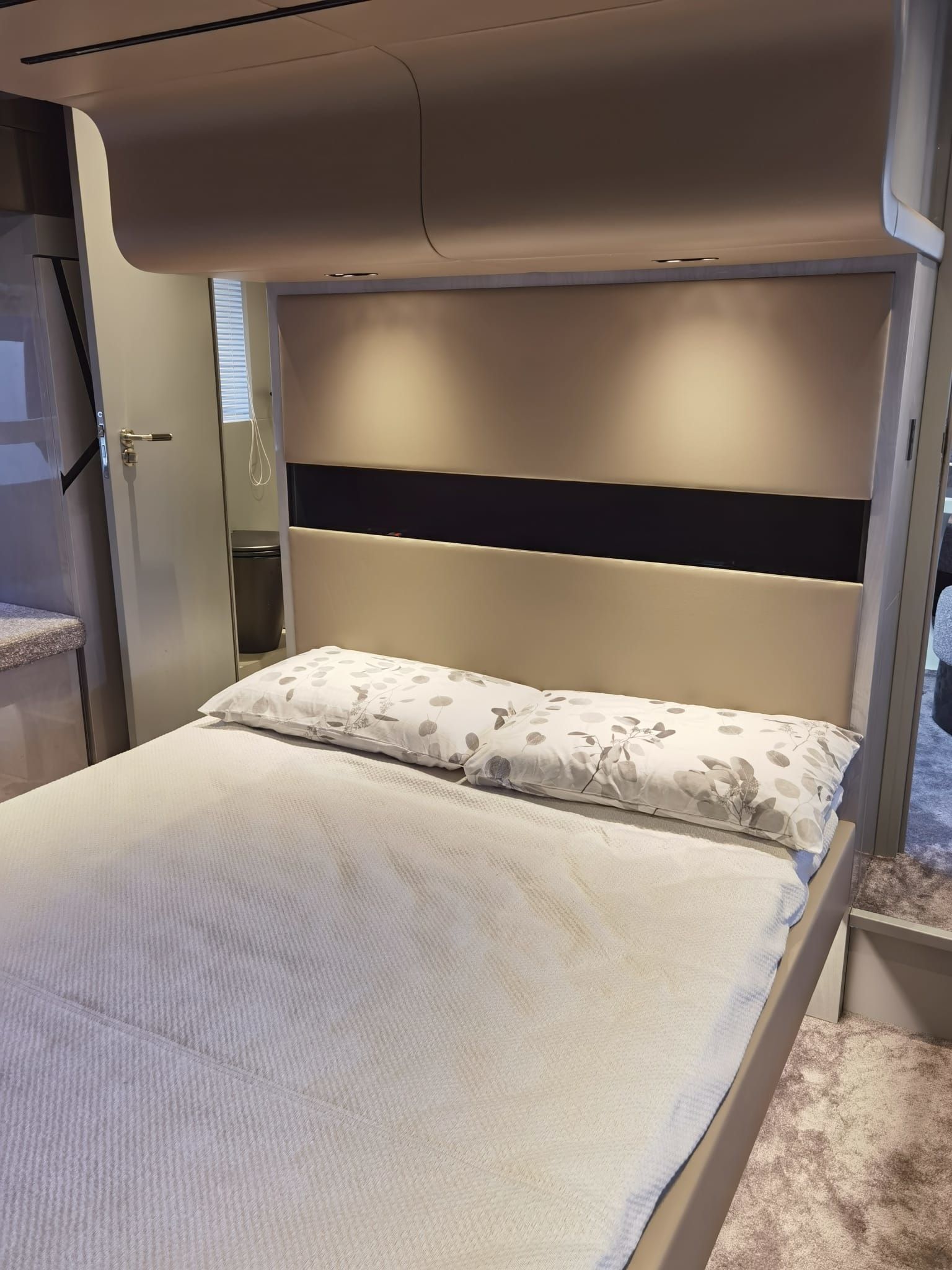 Canados Gladiator 631 | Next