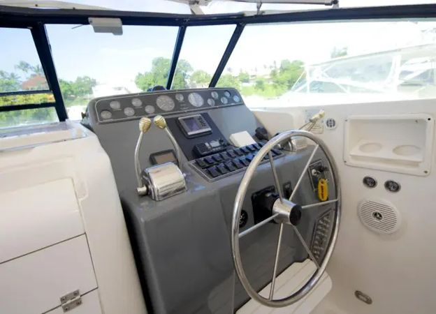 Tiara 3500 Express | Sugar