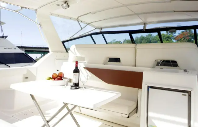 Tiara 3500 Express | Sugar