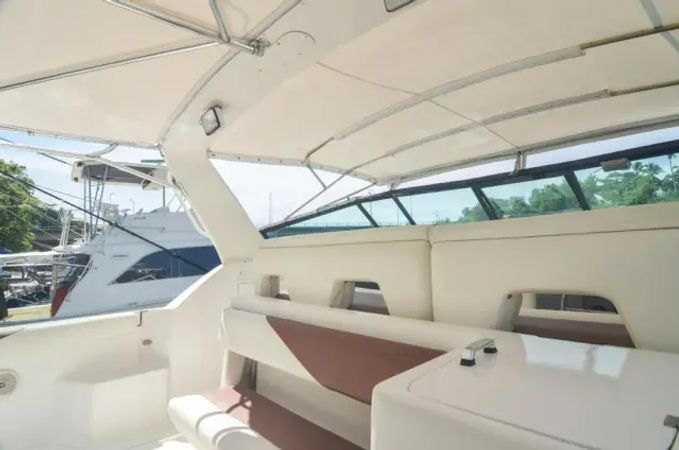 Tiara 3500 Express | Sugar