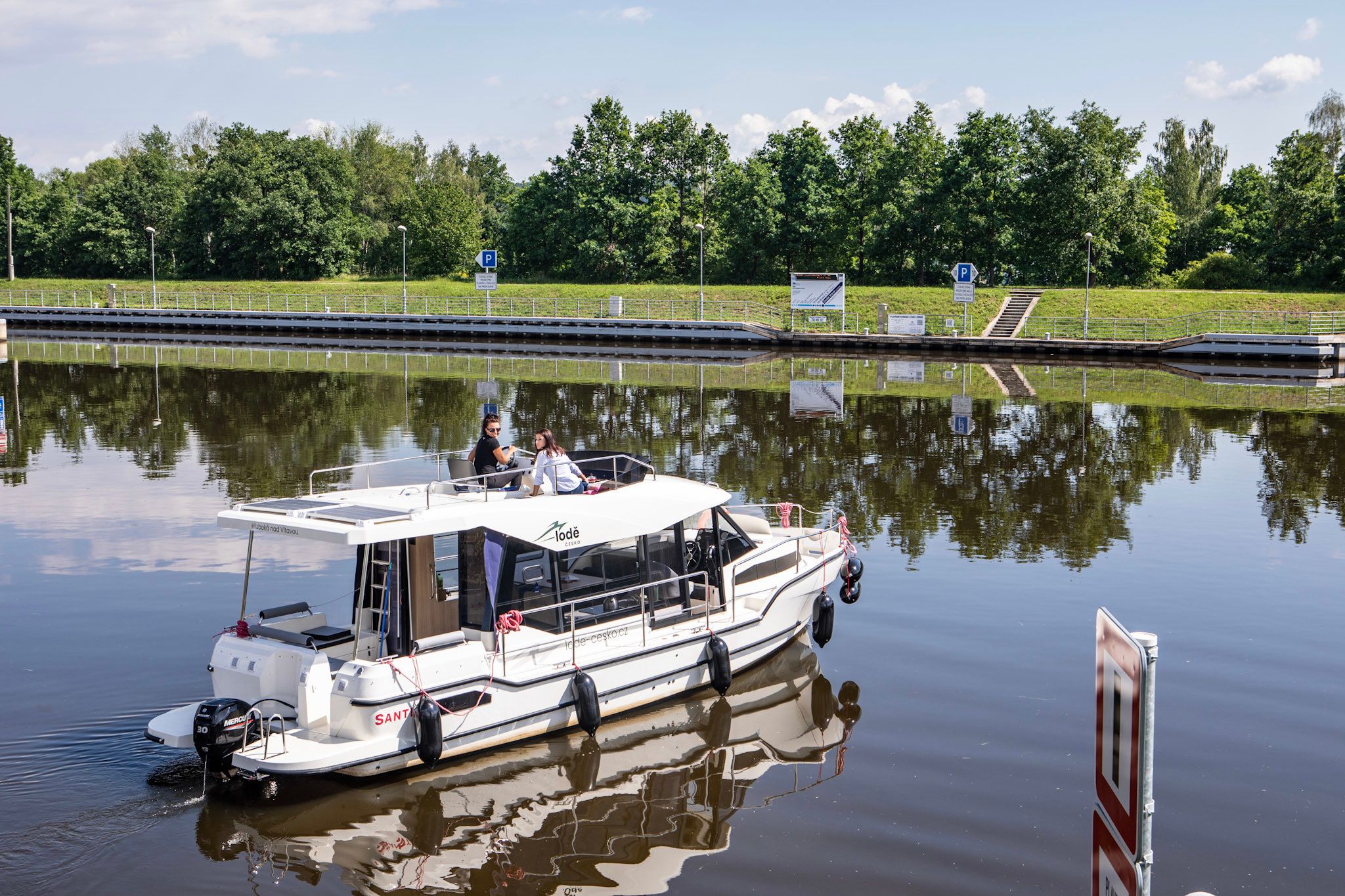 Sun Camper 35 Flybridge | Eva