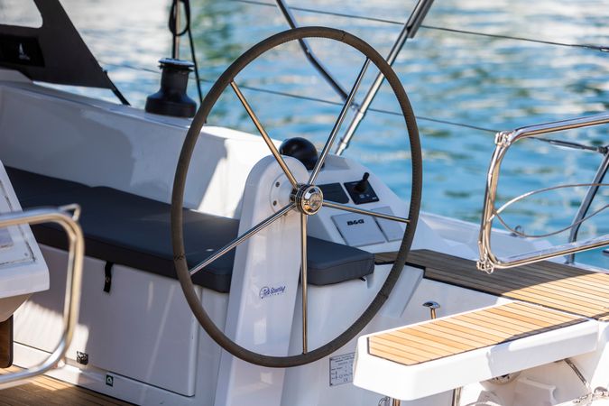 Bavaria C42 | Maraschino