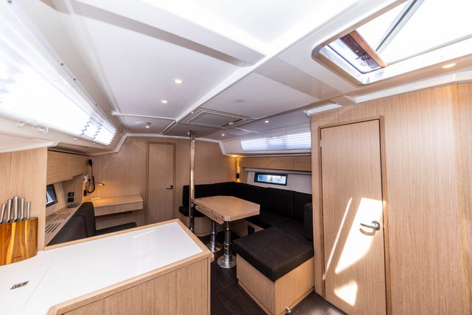 Bavaria C42 | Maraschino