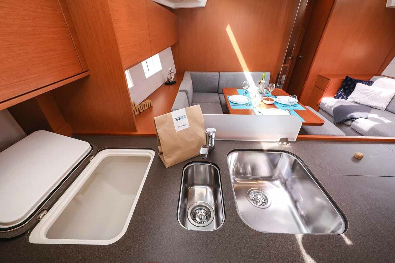 Bavaria C50 | Granat