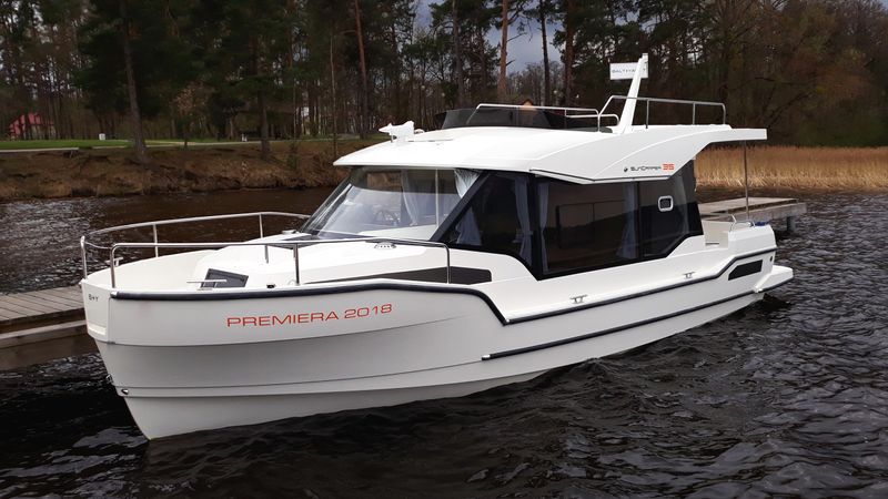 Sun Camper 35 Flybridge | Santia