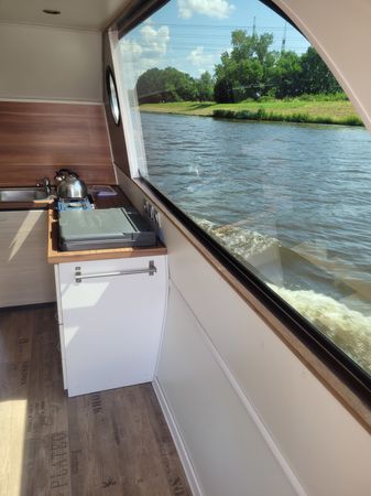 Trawler YB27 | Sarah