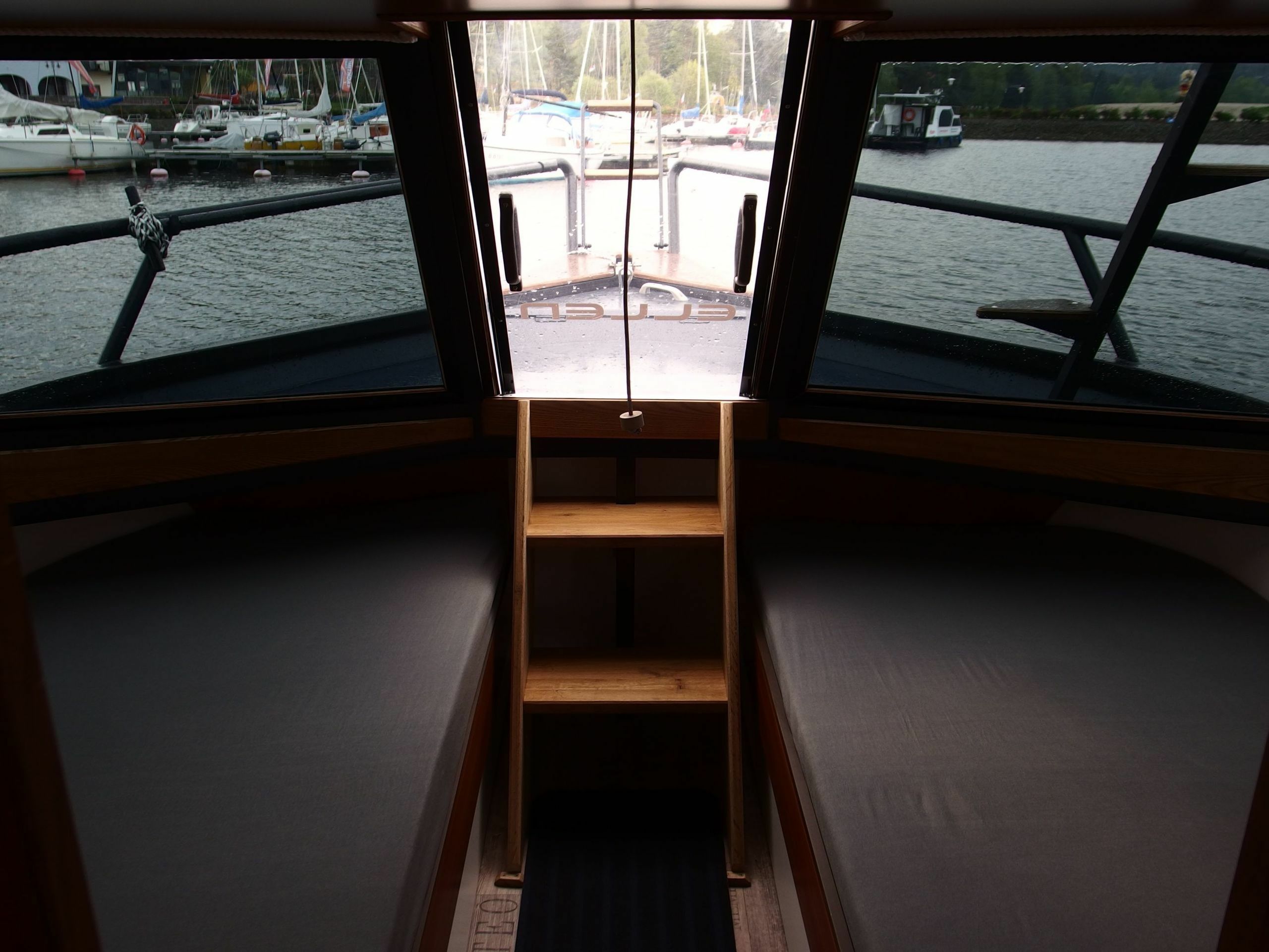 Trawler YB27 | Sarah