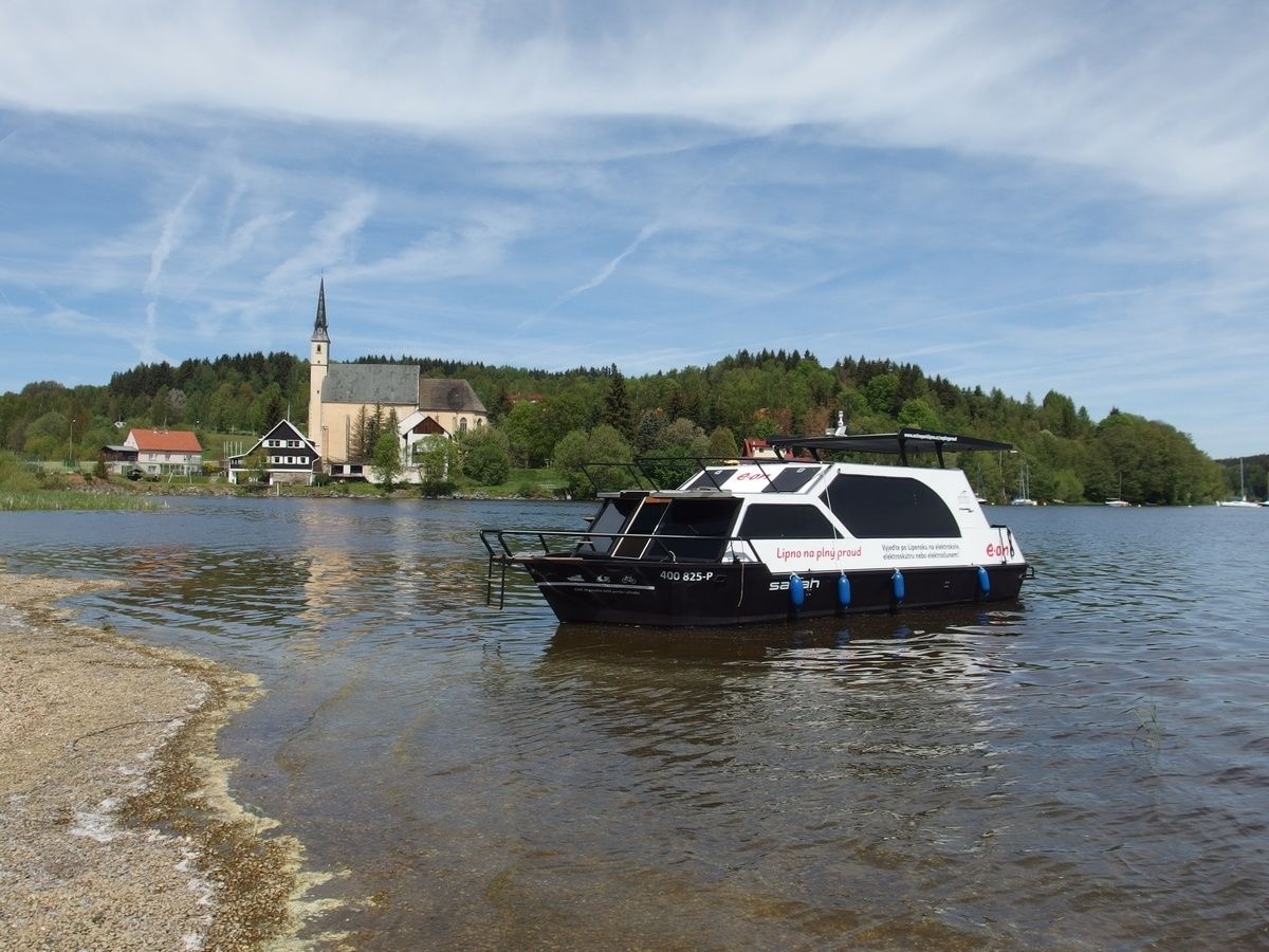 Trawler YB27 | Sarah