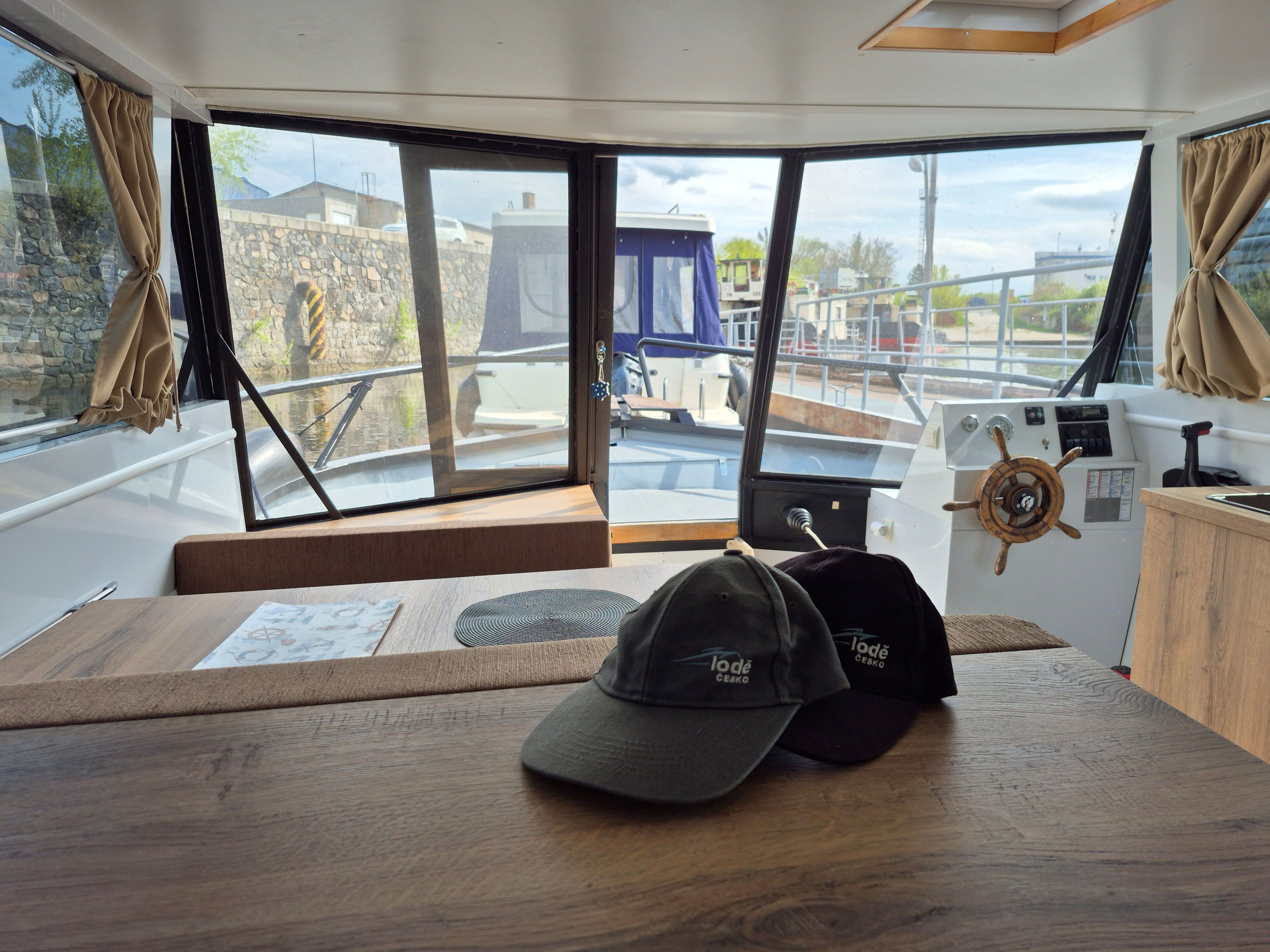 Trawler YB35 | Charlotte