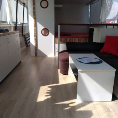 Trawler YB35 | Adele