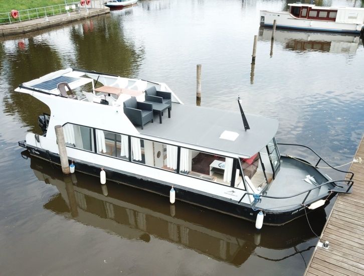 Trawler YB35 | Adele