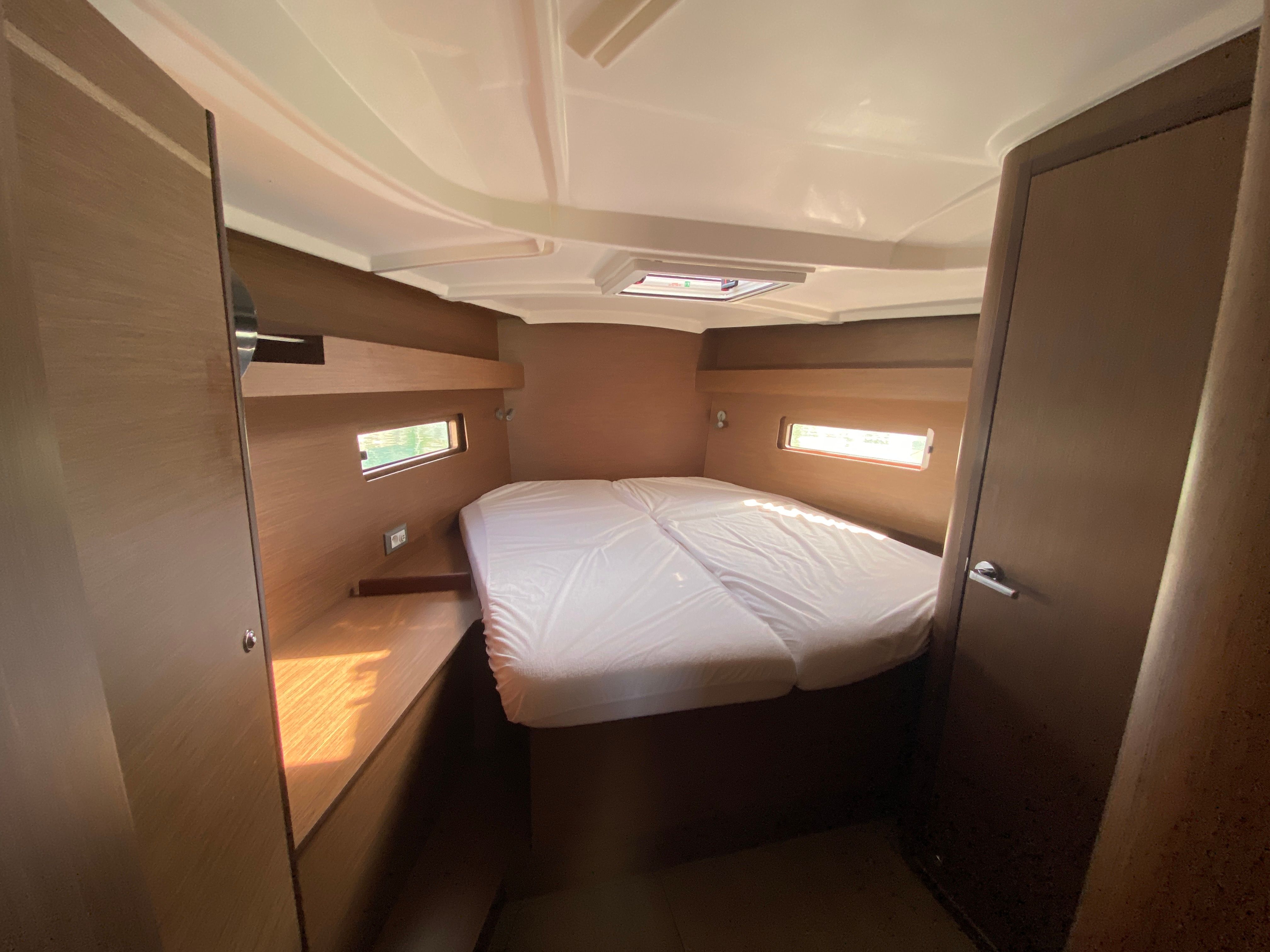 Beneteau Oceanis 40.1 | Vienna Nano