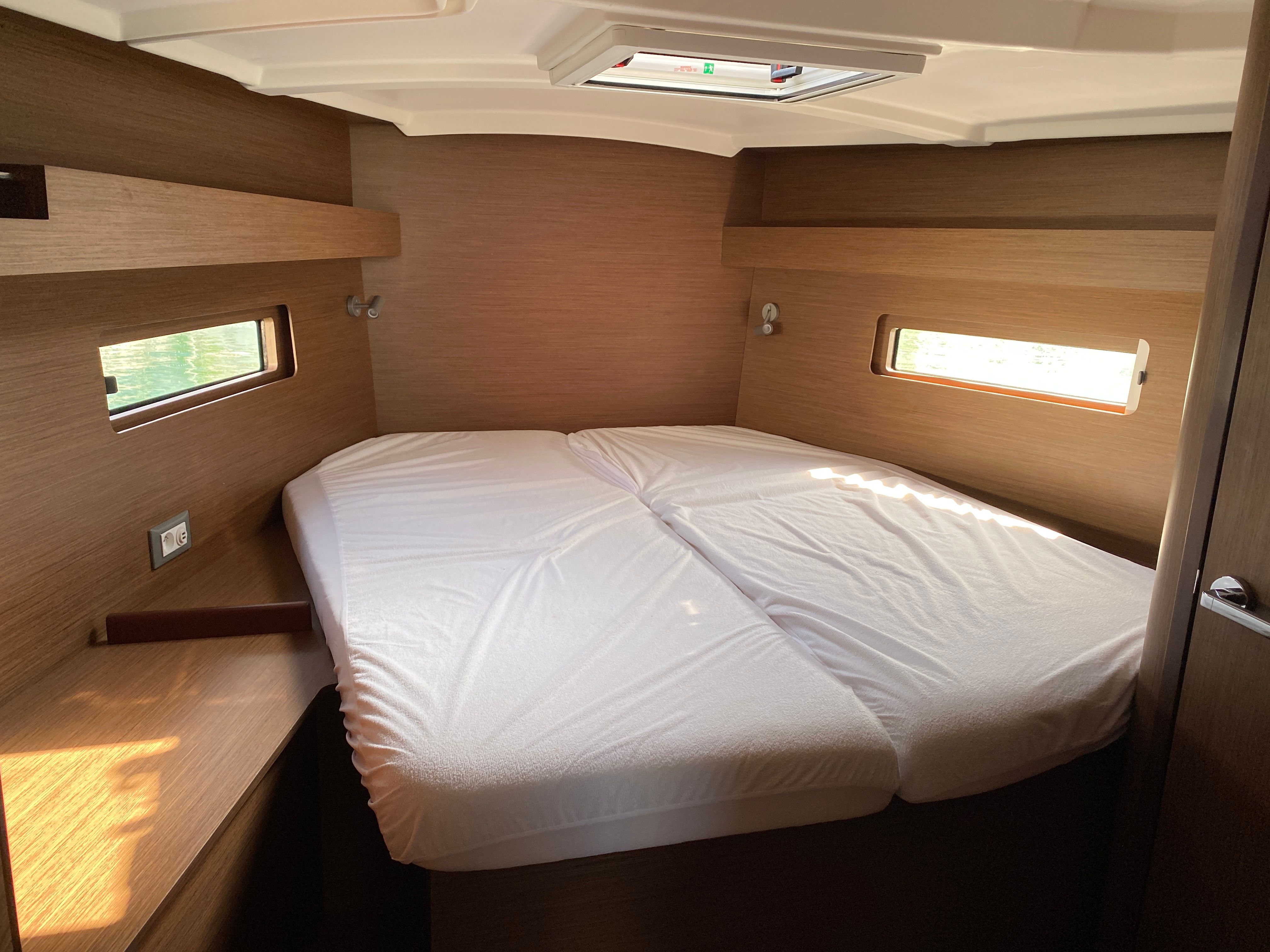 Beneteau Oceanis 40.1 | Vienna Nano
