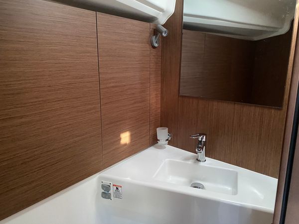 Beneteau Oceanis 40.1 | Vienna Nano