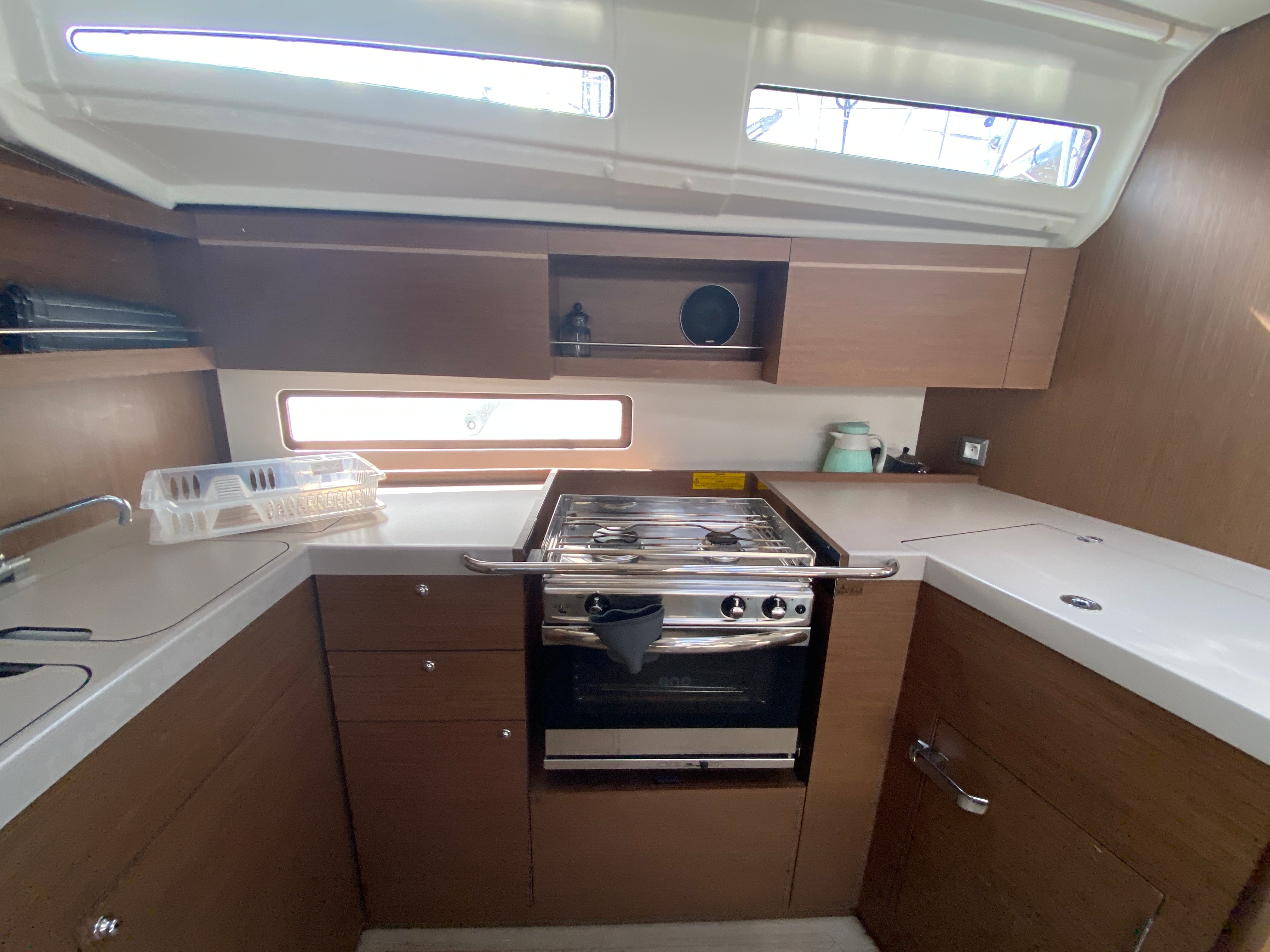 Beneteau Oceanis 40.1 | Vienna Nano