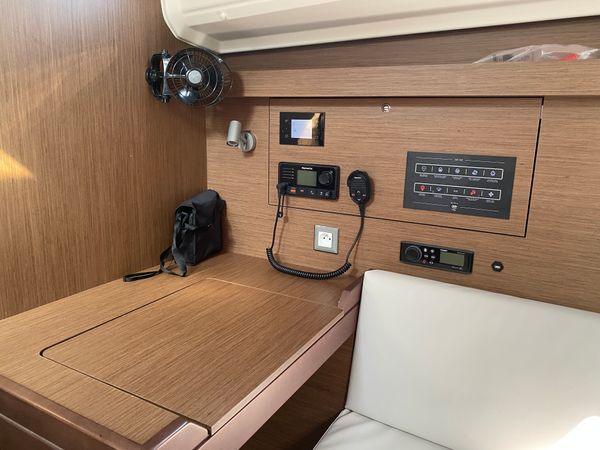 Beneteau Oceanis 40.1 | Vienna Nano