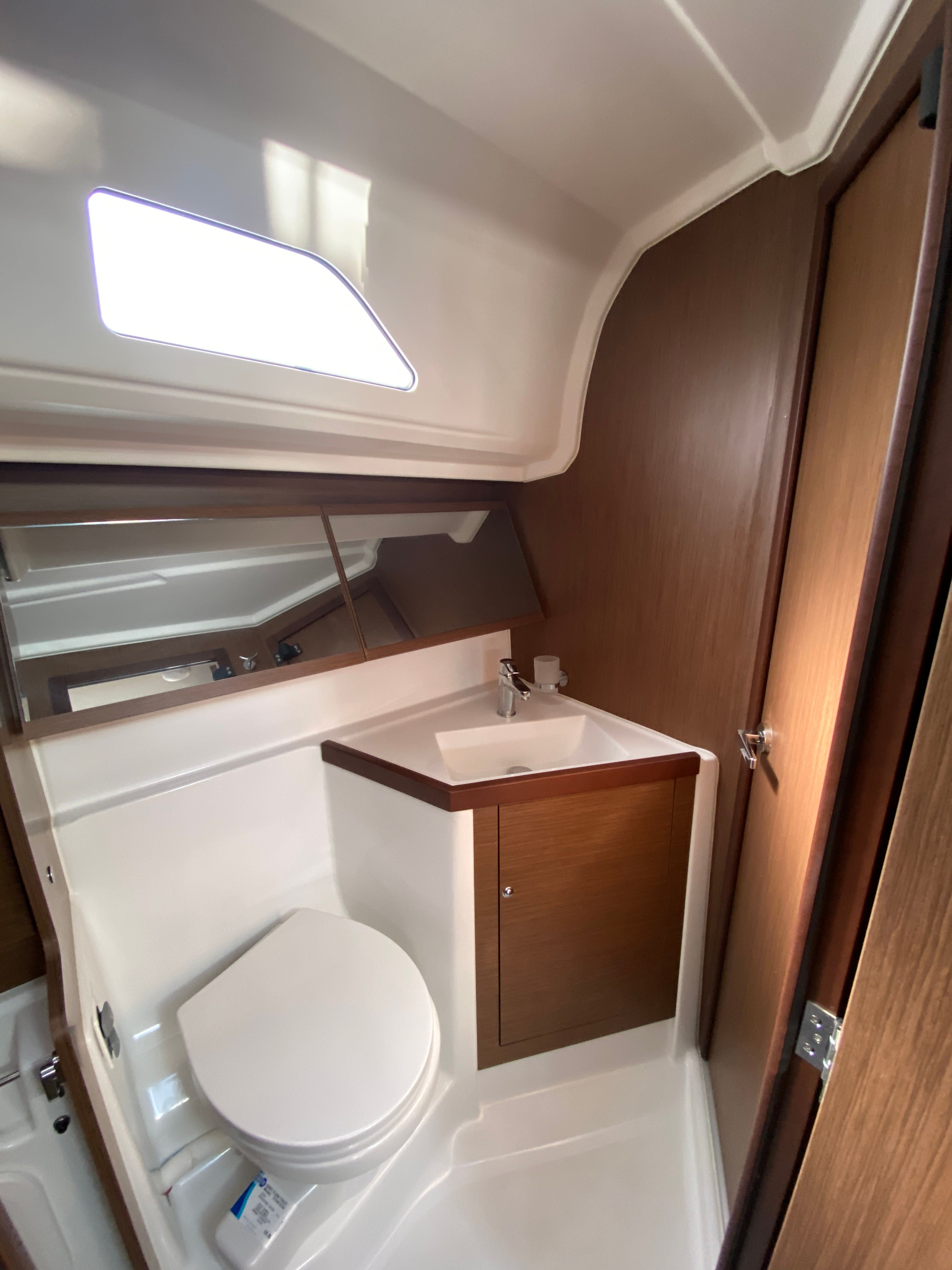 Beneteau Oceanis 40.1 | Vienna Nano
