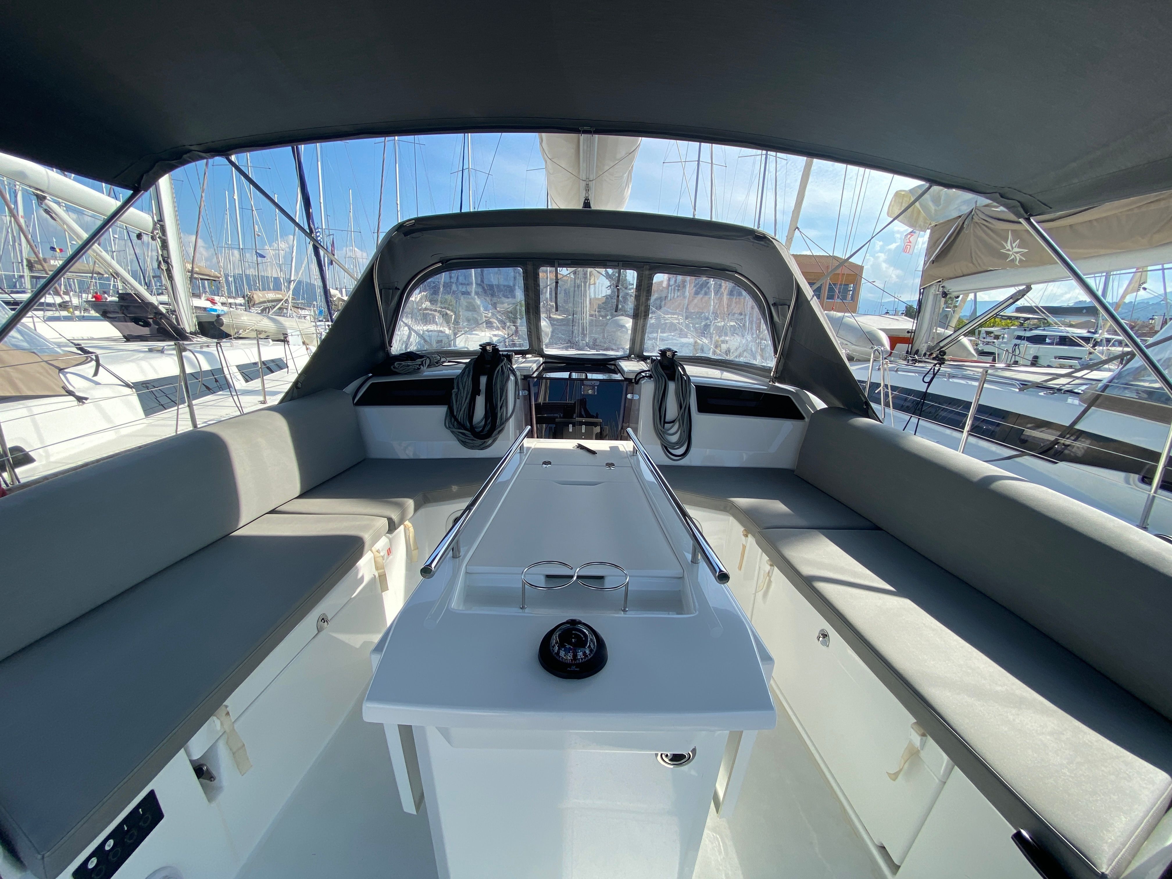 Beneteau Oceanis 40.1 | Vienna Nano