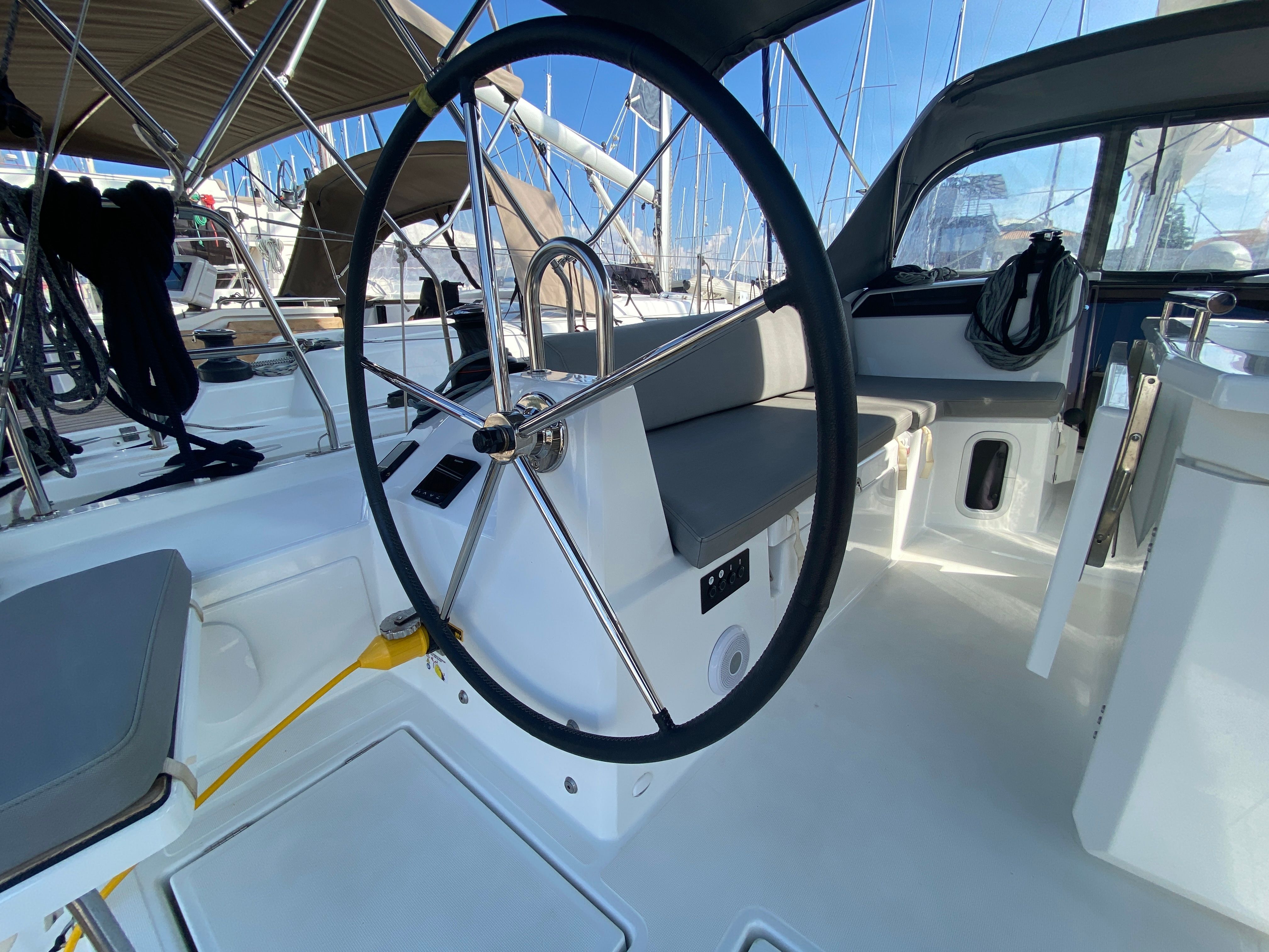 Beneteau Oceanis 40.1 | Vienna Nano