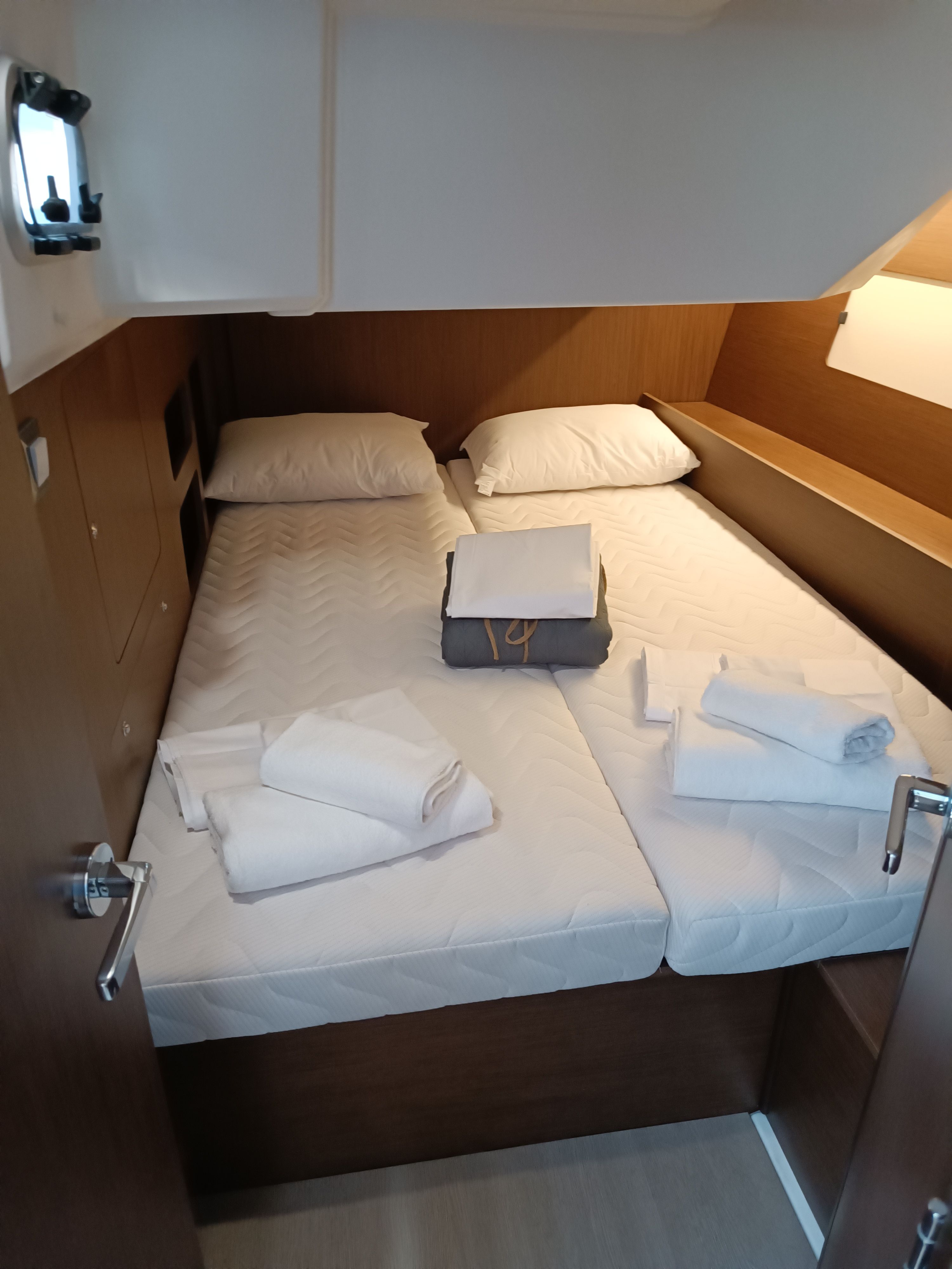 Beneteau Oceanis 46.1 | Bella