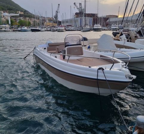 Karel Ithaca 550 | 22