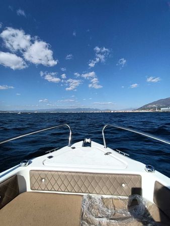 Karel Ithaca 550 | 22