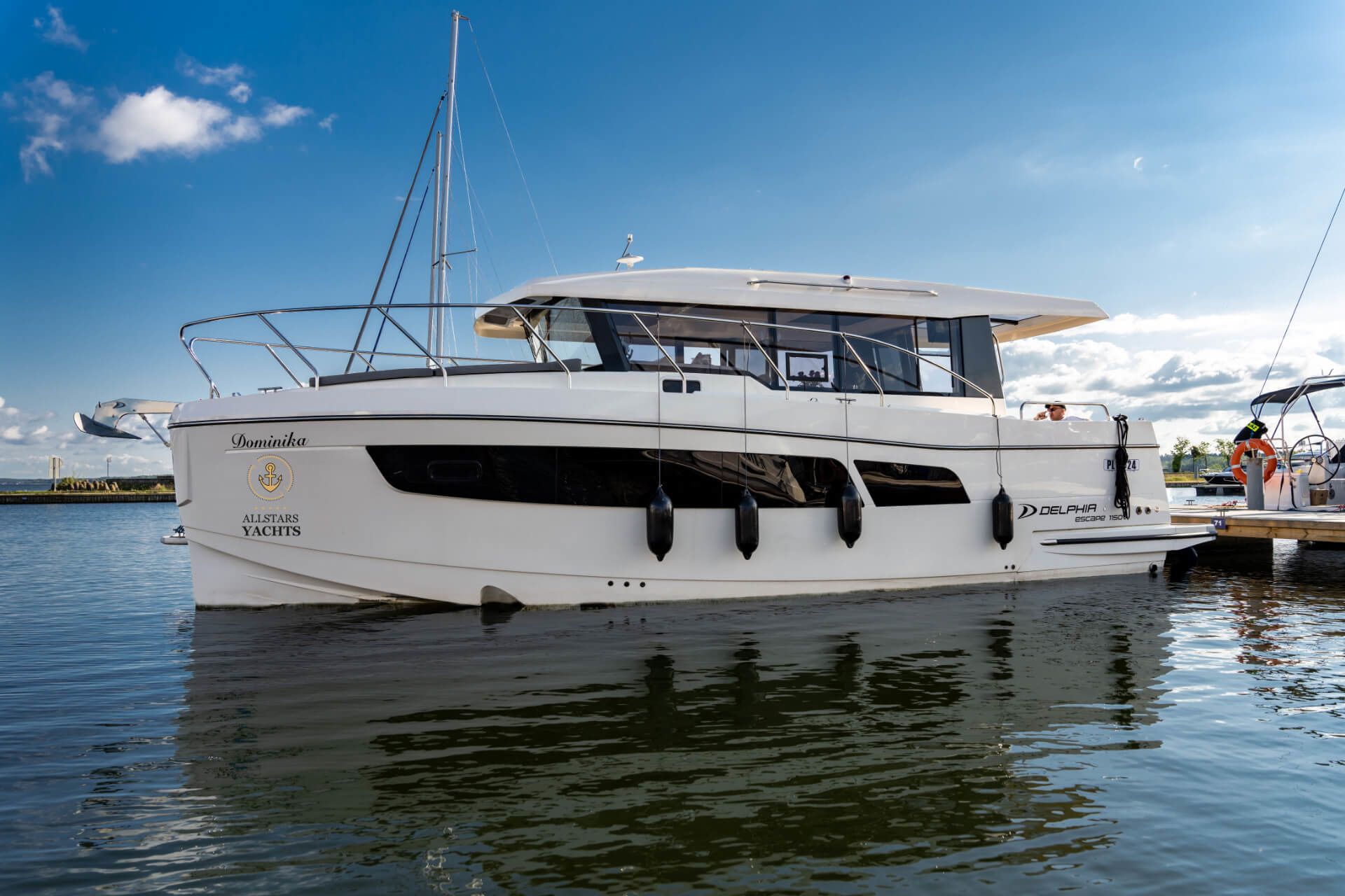 Delphia Escape 1150V | Dominika