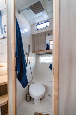 Delphia Escape 1150V | Dominika