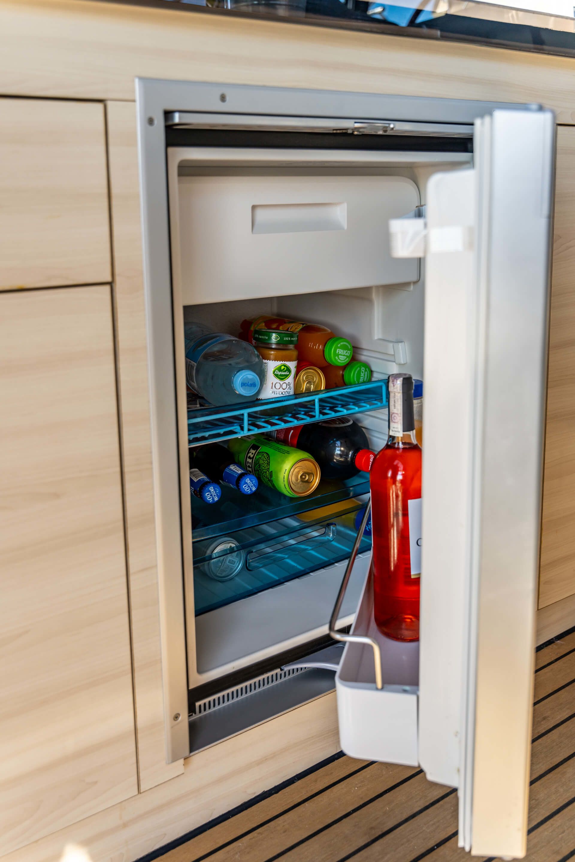 Delphia Escape 1150V | Dominika