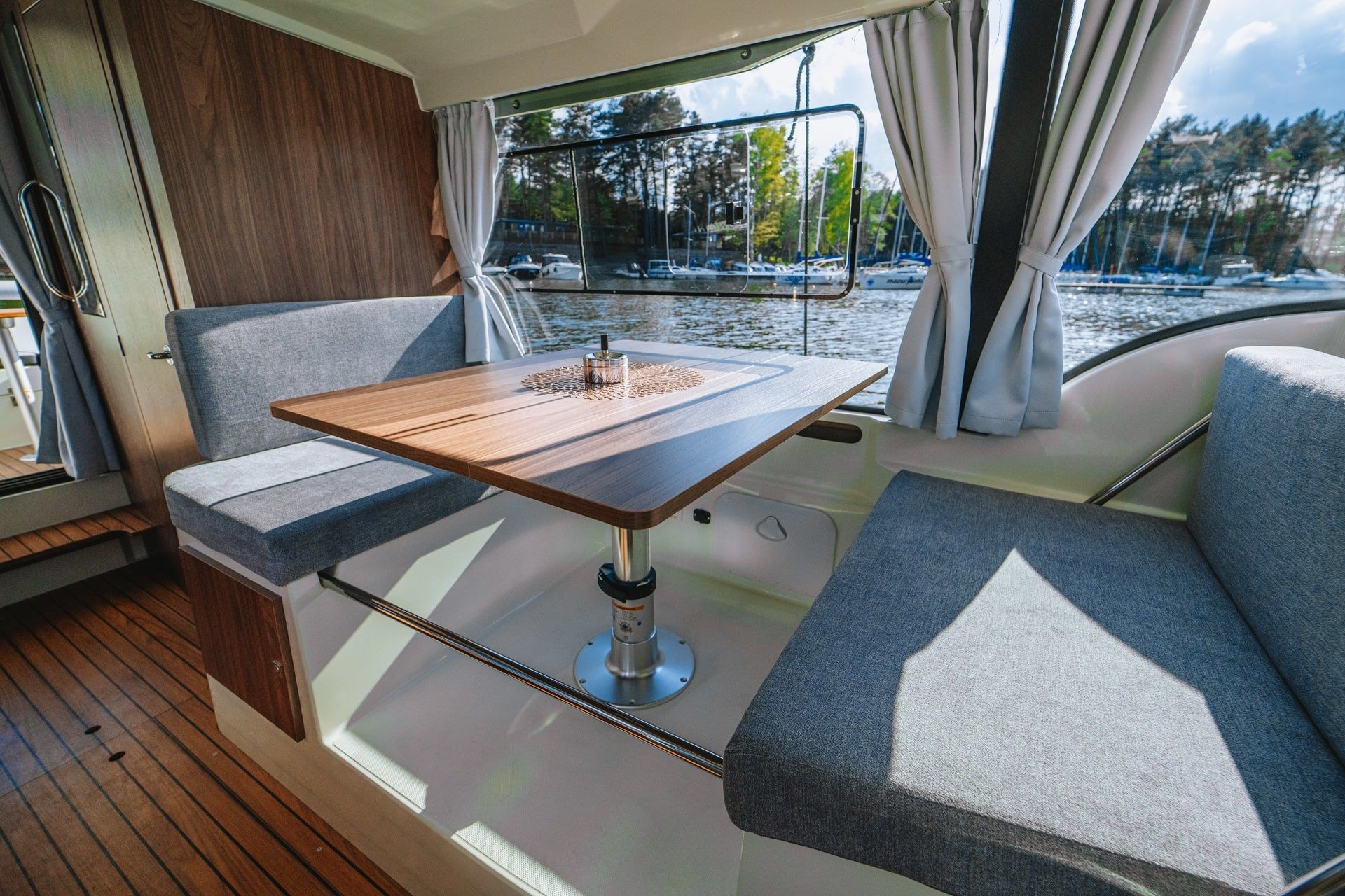 Sun Camper 35 Flybridge | Lucy