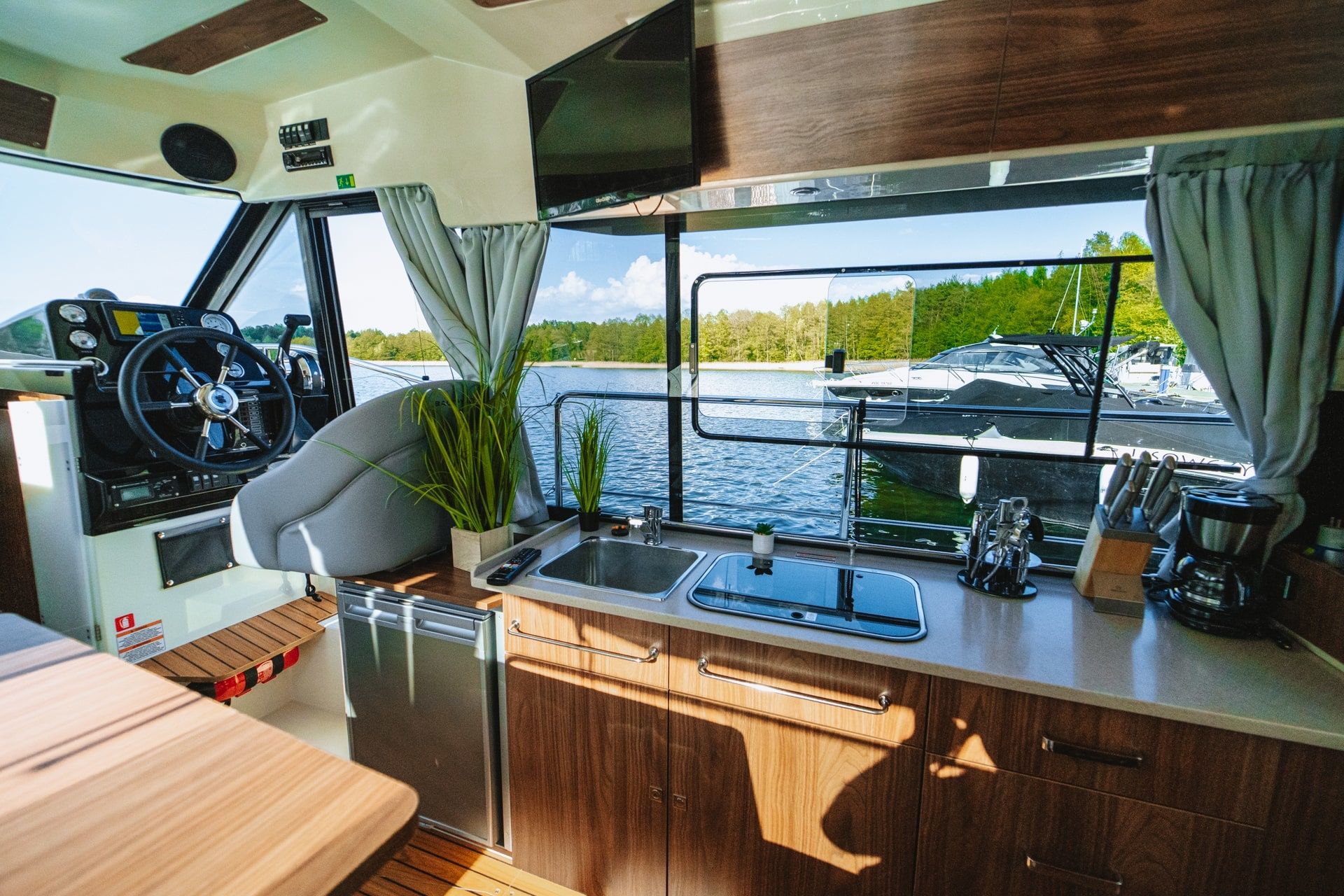 Sun Camper 35 Flybridge | Lucy