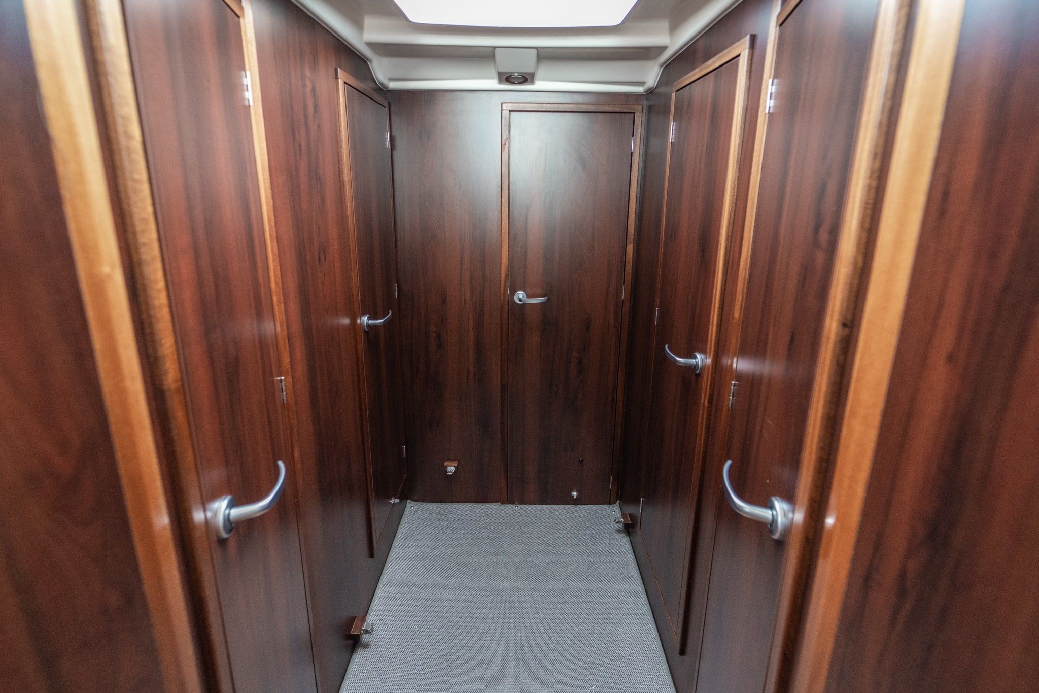 Platinum 989 | Platinum