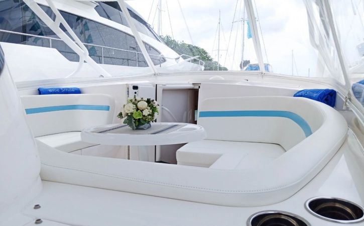 Intrepid 407 Cuddy | Blue Smile